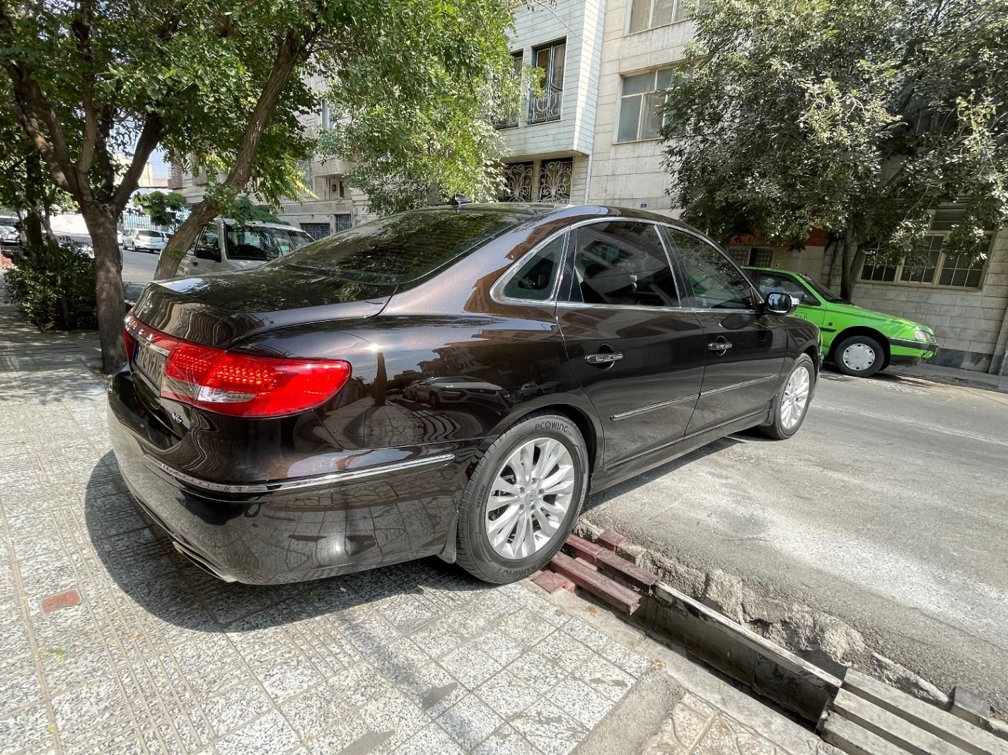 هیوندای آزرا (گرنجور) 3300cc - 2011