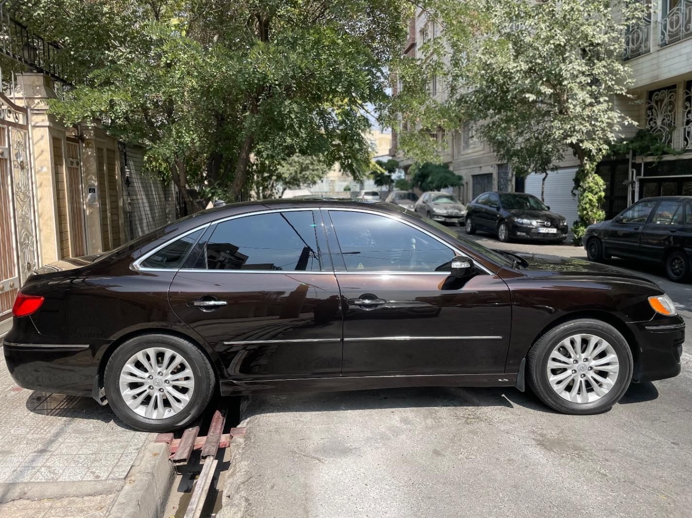 هیوندای آزرا (گرنجور) 3300cc - 2011