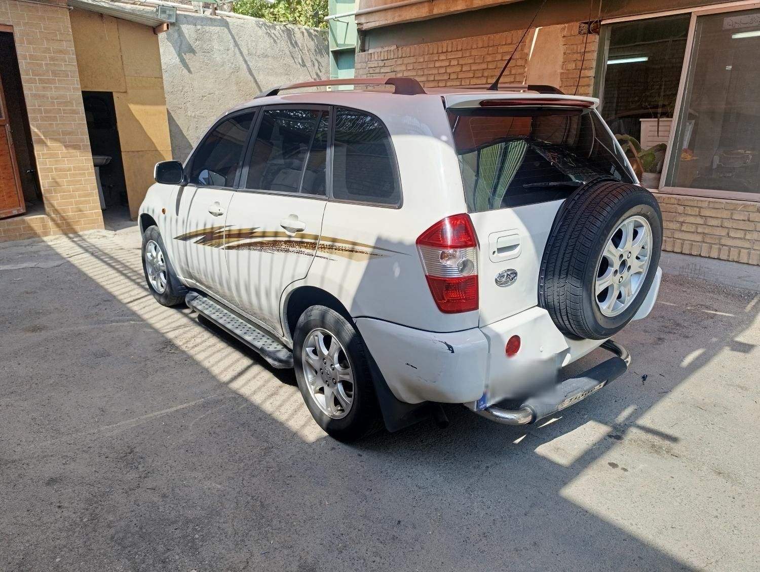 خودرو ام وی ام، X33 آگهی ann_19318287