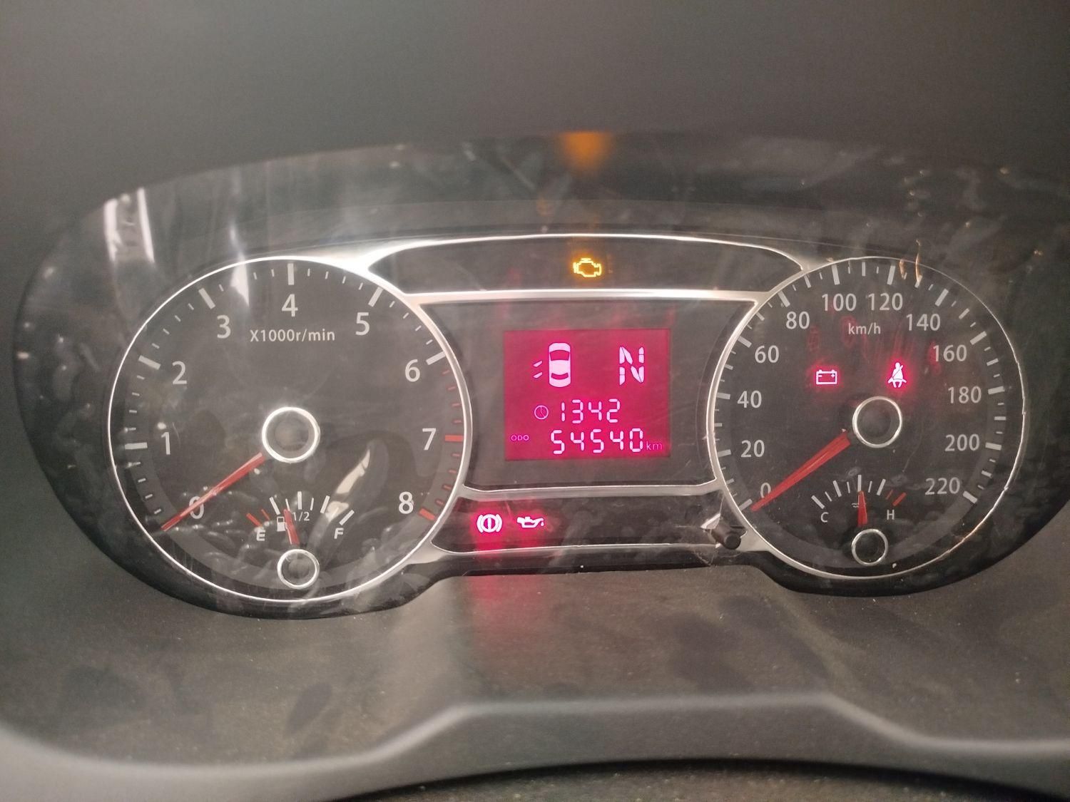 جک J4 اتوماتیک ساده - 1400