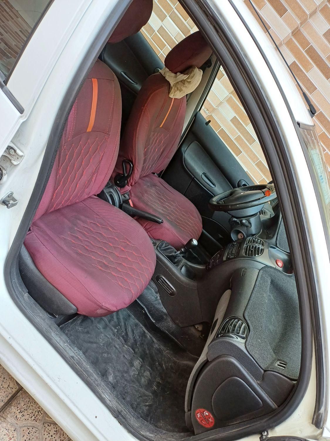 پژو ۲۰۶ صندوق دار v8 - 1394