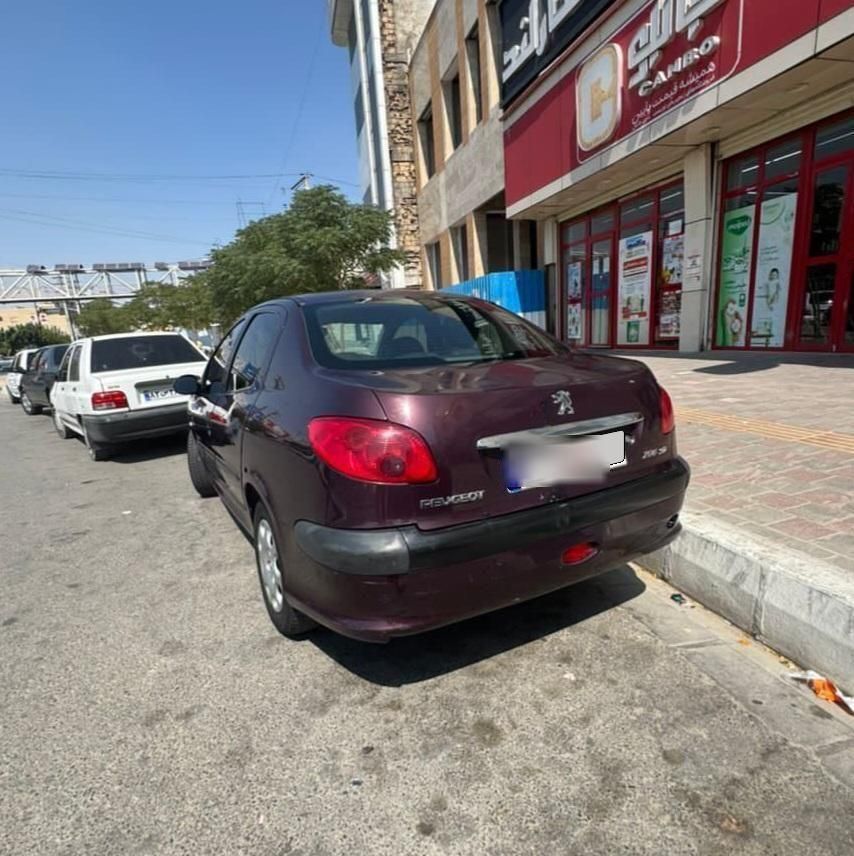 پژو ۲۰۶ صندوق دار v8 - 1389