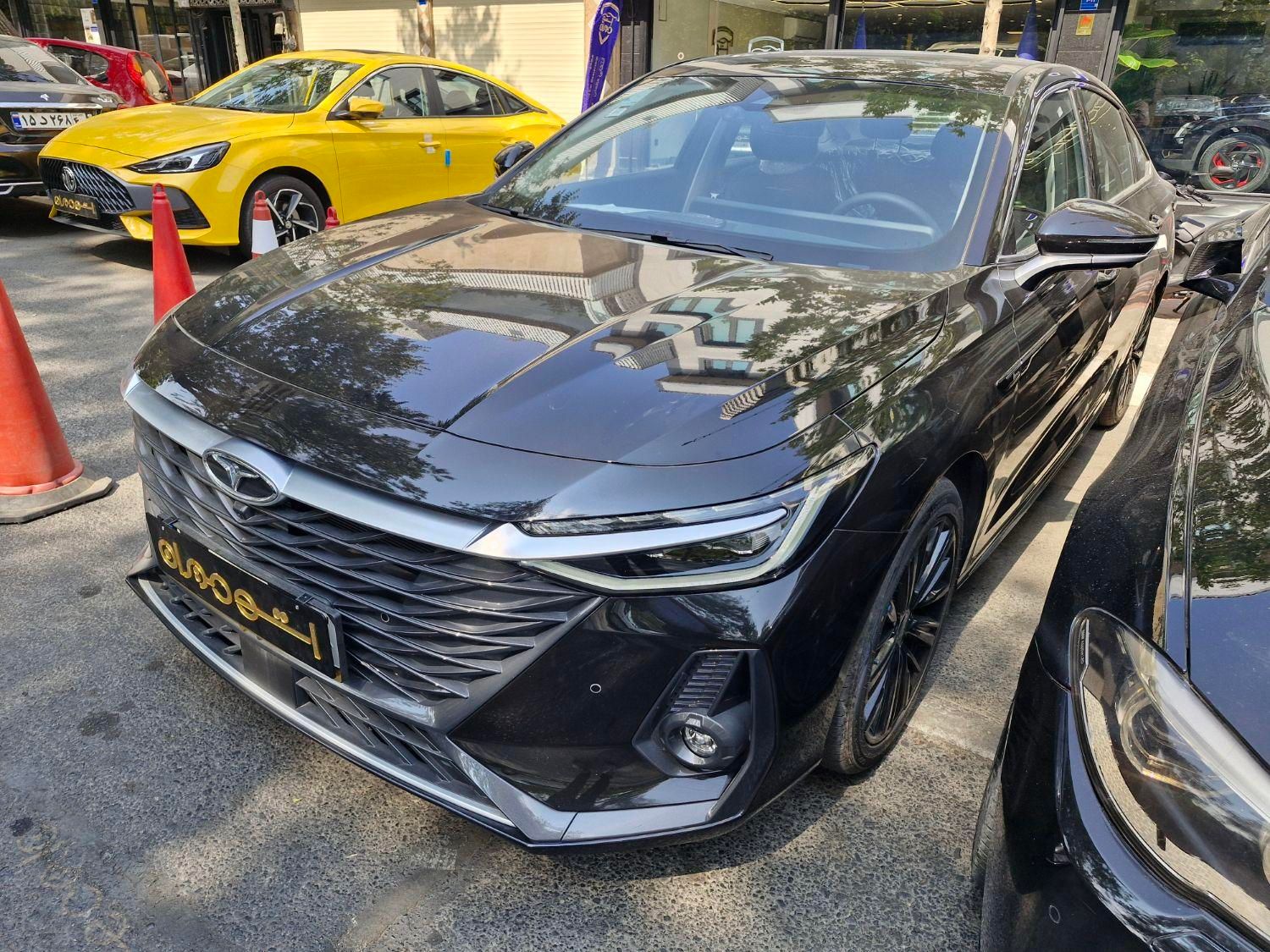 فونیکس آریزو 8 اکسلنت - 2024