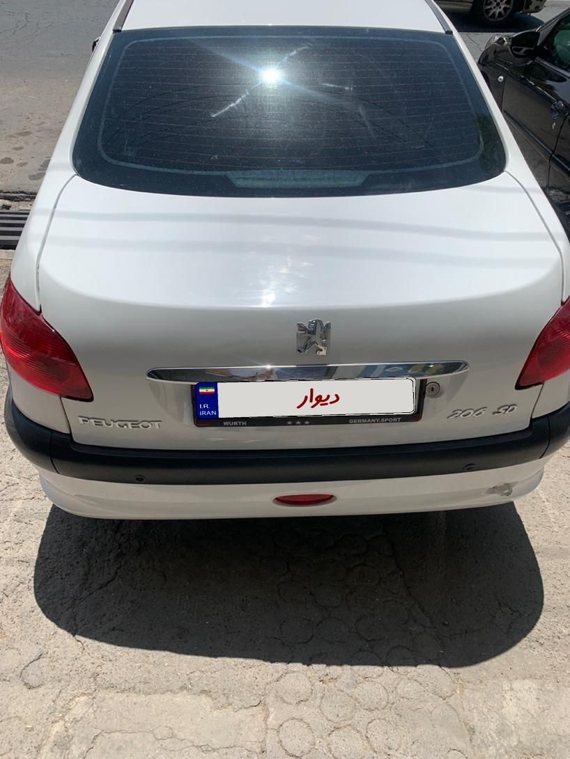 پژو ۲۰۶ صندوق دار v8 - 1397