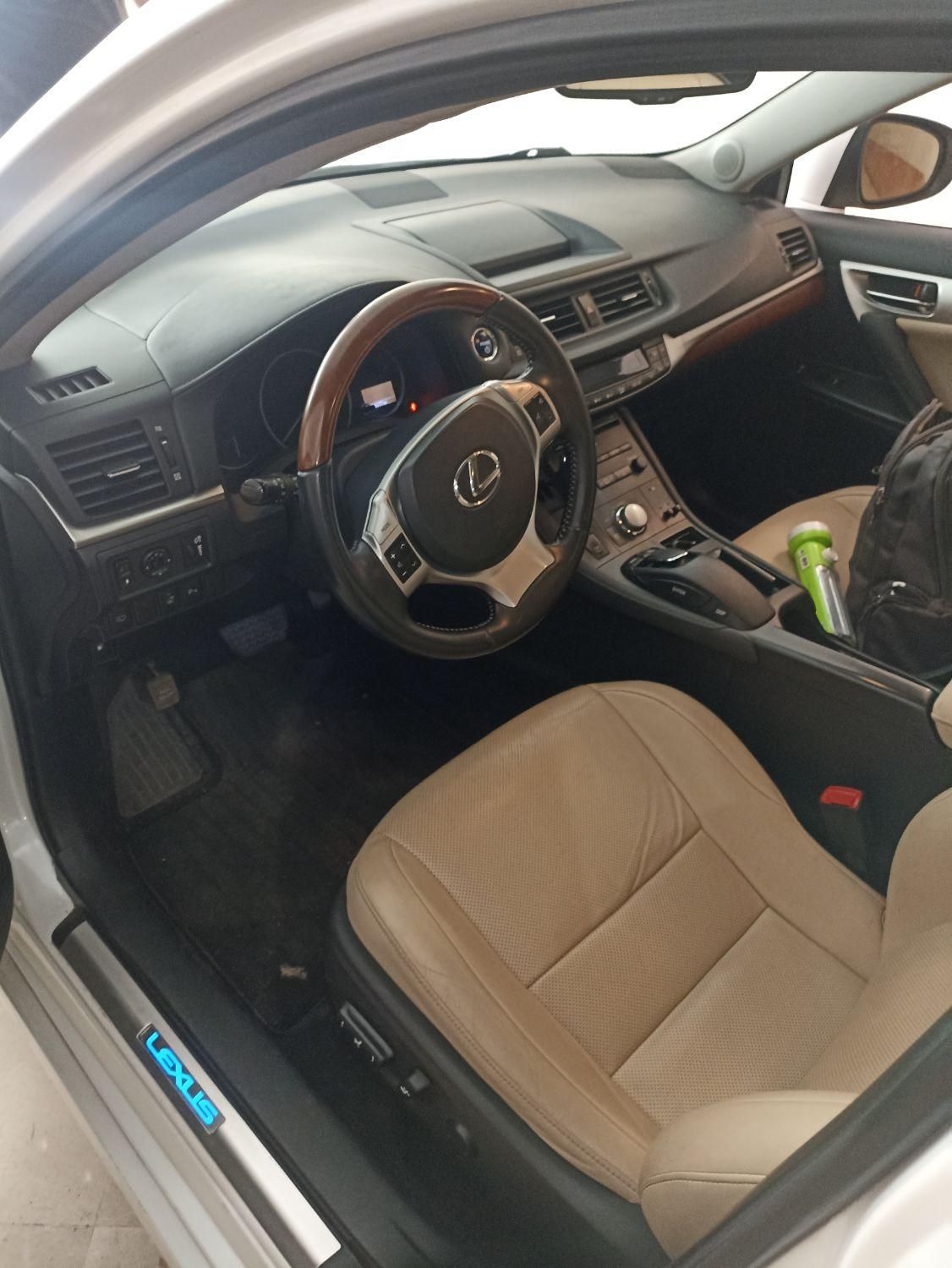 لکسوس CT 200H - 2014