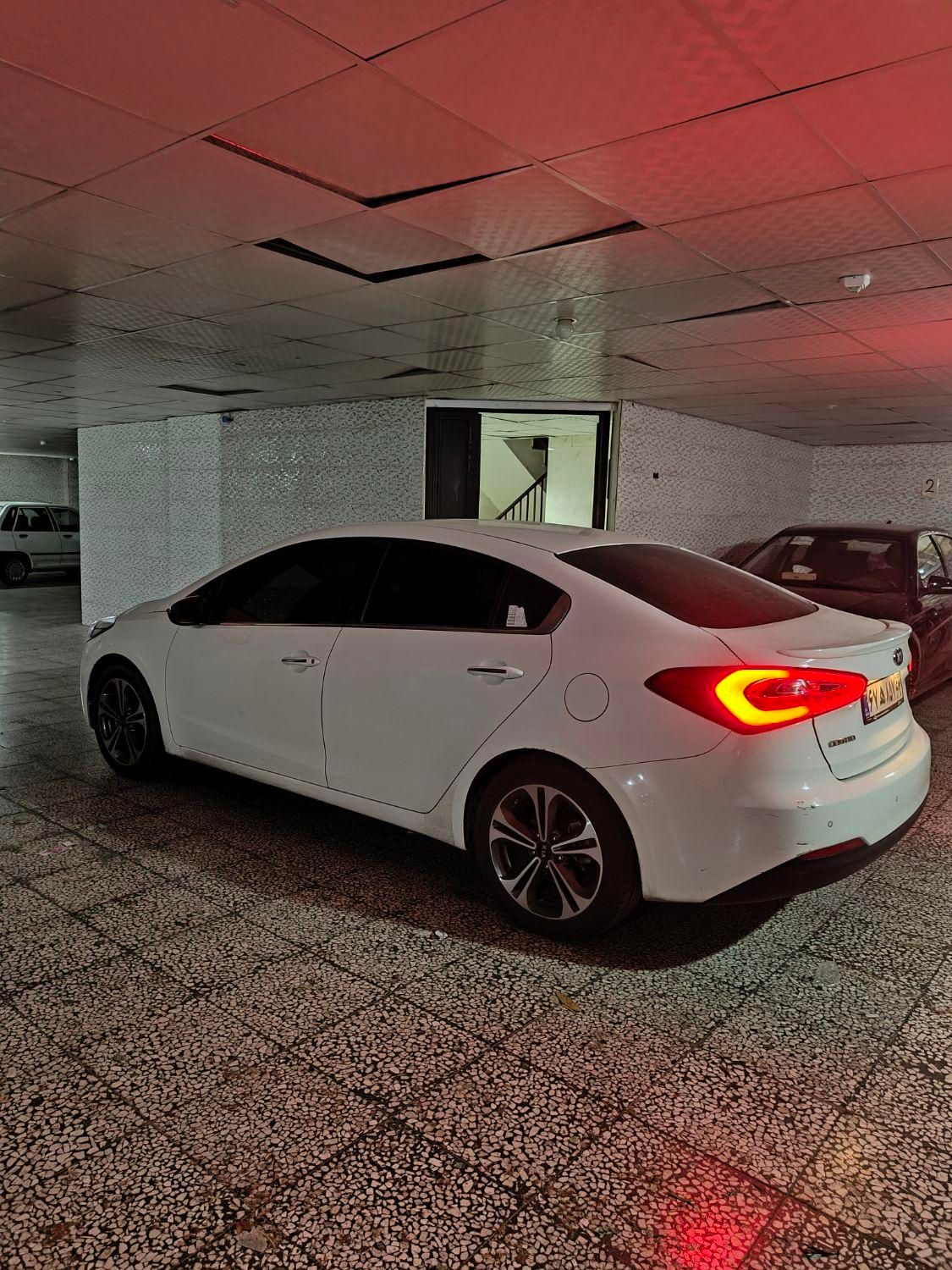 کیا سراتو 2.0 لیتر اتوماتیک GT لاین - 2015