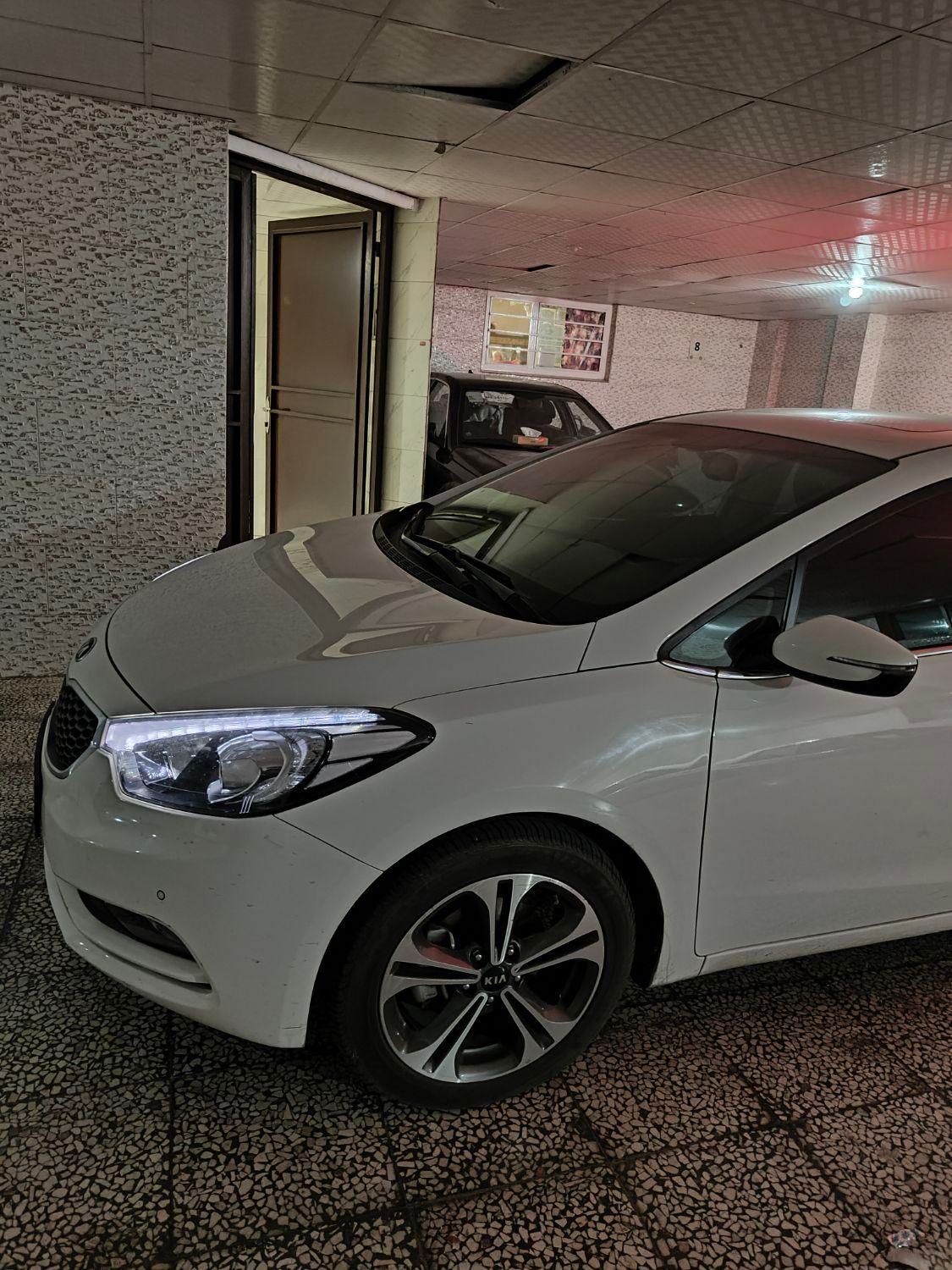 کیا سراتو 2.0 لیتر اتوماتیک GT لاین - 2015