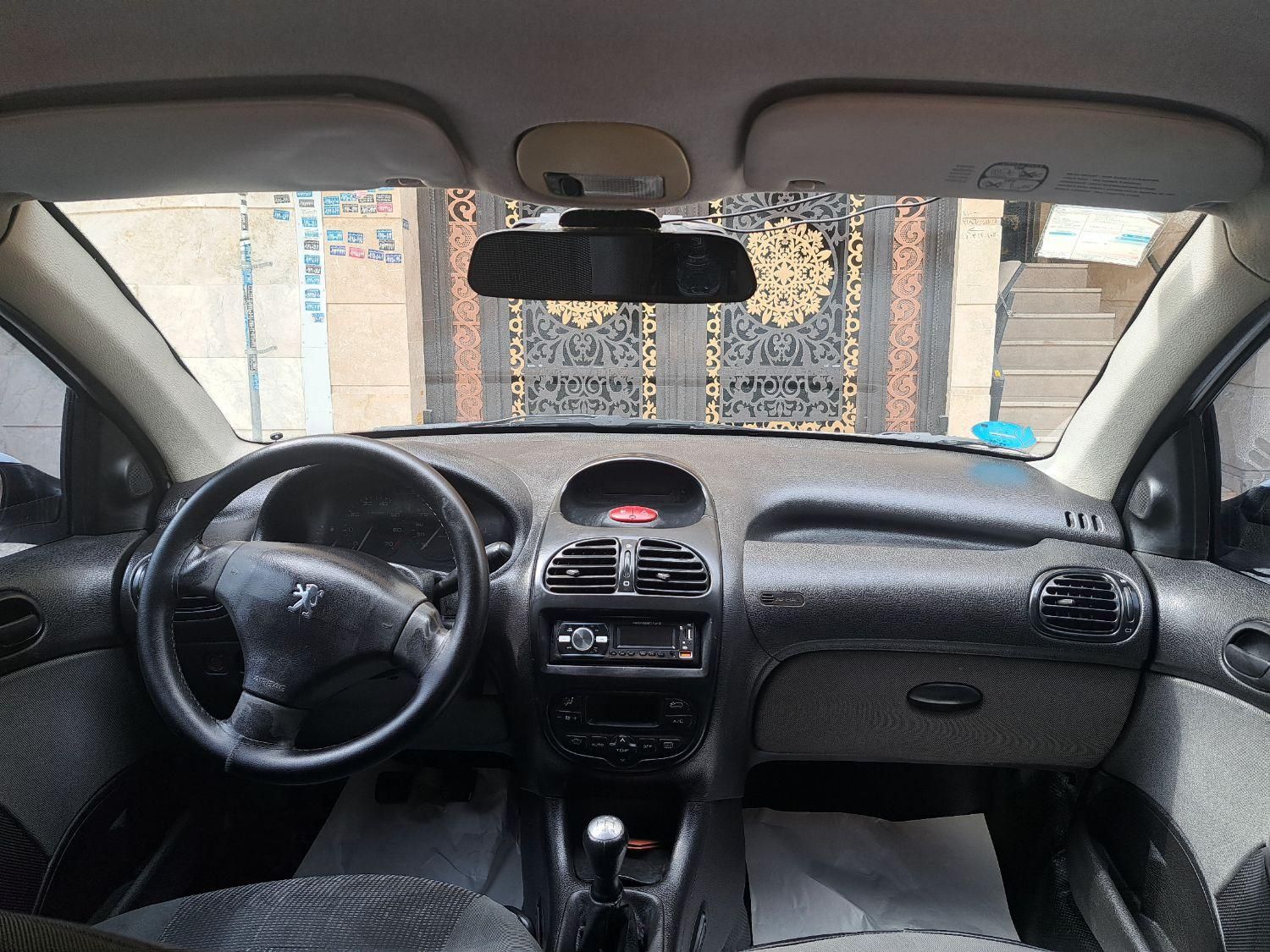 پژو ۲۰۶ صندوق دار v8 - 1390