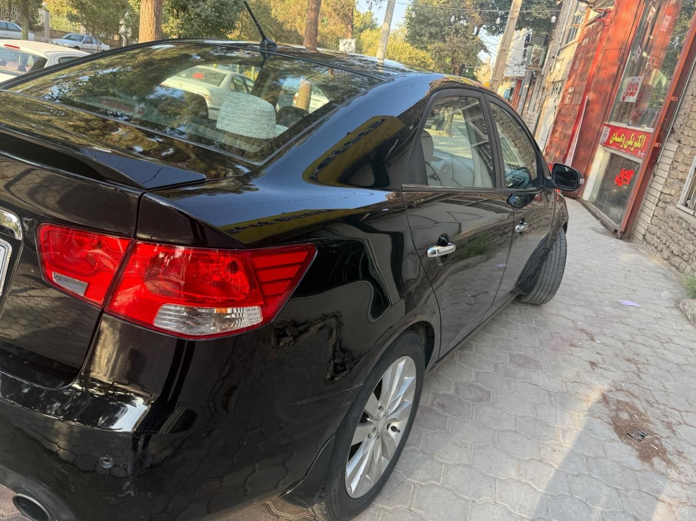 کیا سراتو 2.0 لیتر اتوماتیک GT لاین - 2010