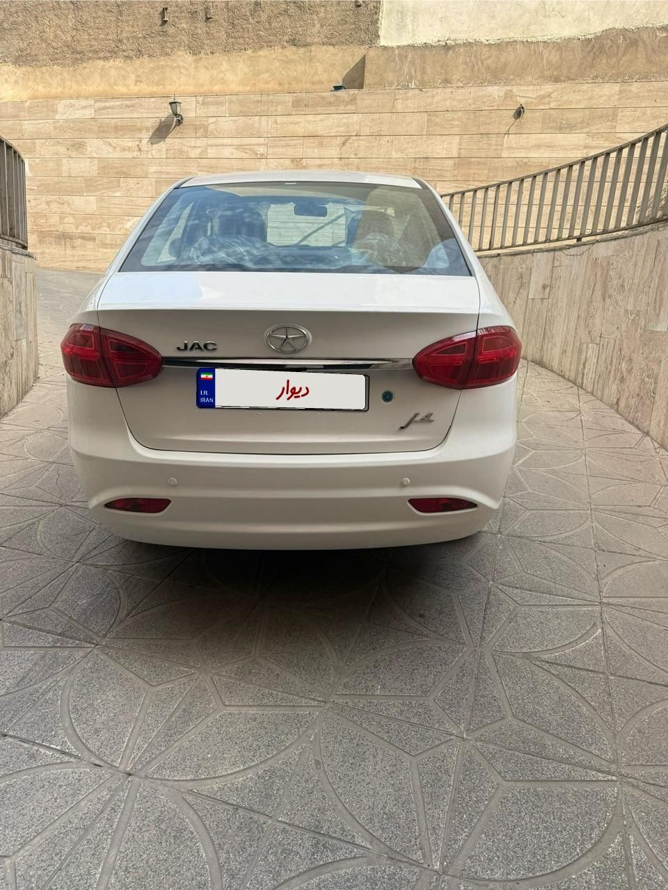 جک J4 اتوماتیک ساده - 1404