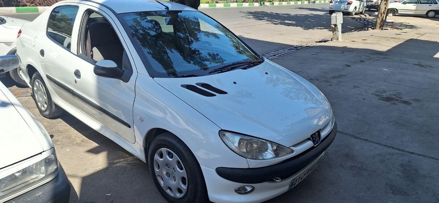 پژو ۲۰۶ صندوق دار v8 - 1390
