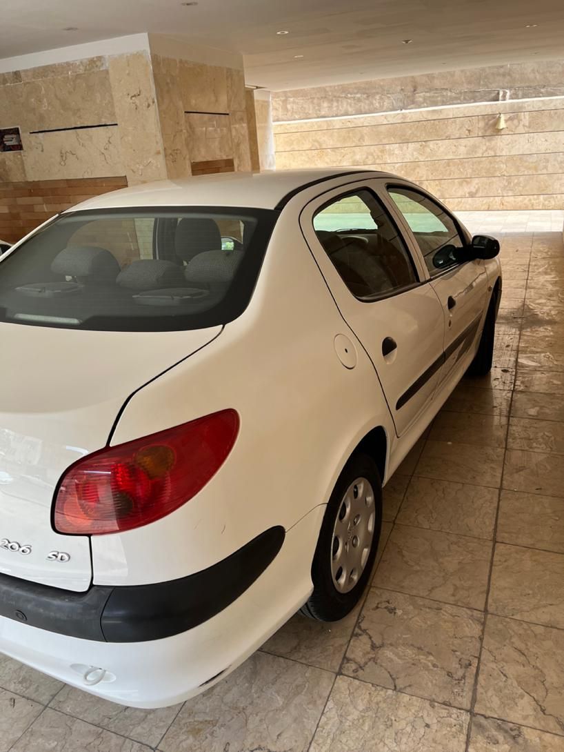پژو ۲۰۶ صندوق دار v8 - 1395