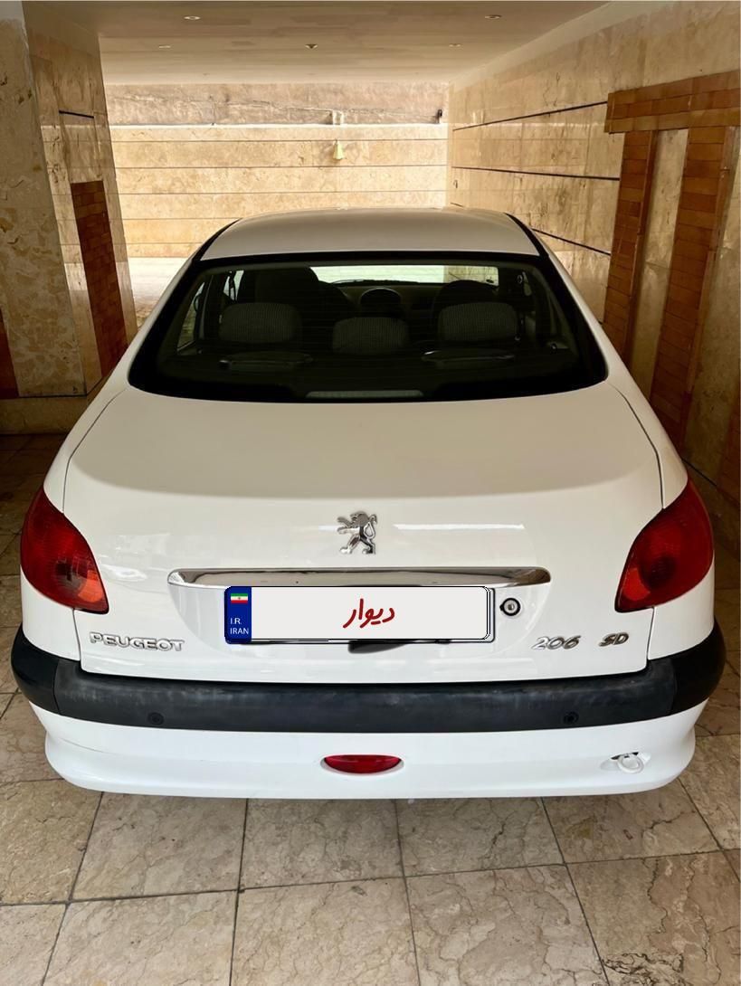 پژو ۲۰۶ صندوق دار v8 - 1395