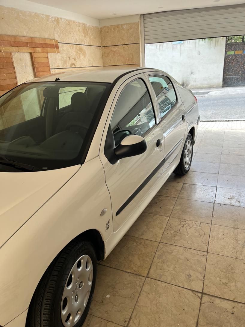 پژو ۲۰۶ صندوق دار v8 - 1395