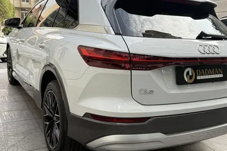 آئودی الکتریکی Q5 ۴۰ - 2024