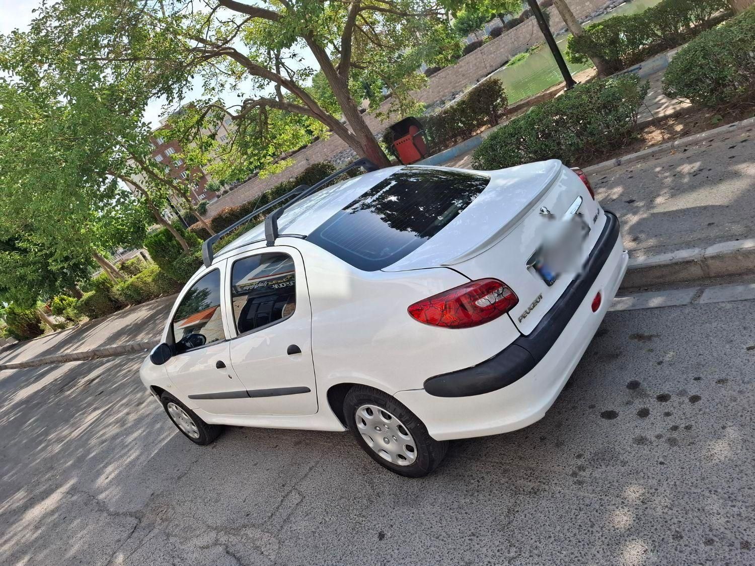 پژو ۲۰۶ صندوق دار v8 - 1390