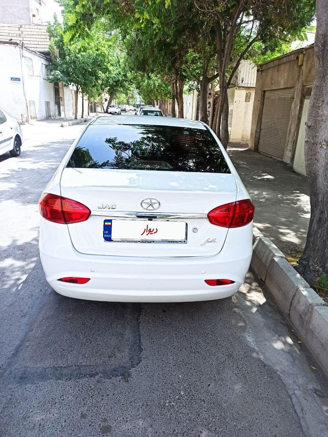 جک J4 اتوماتیک ساده - 1401