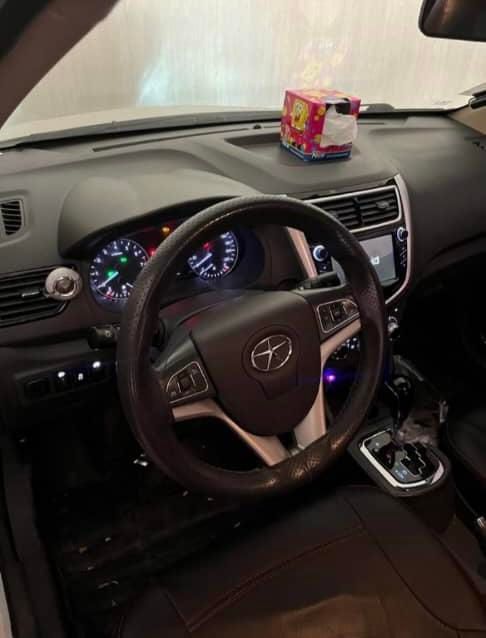 جک J4 اتوماتیک ساده - 1402