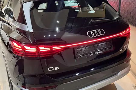 آئودی الکتریکی Q5 ۴۰ - 2024