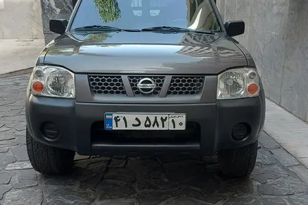 نیسان رونیز دنده‌ای - 1382