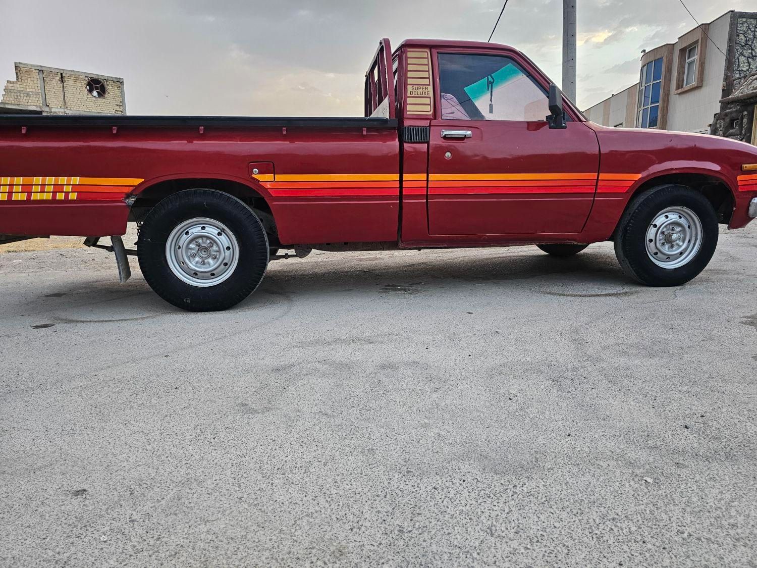 تویوتا کمری XLE - 1402