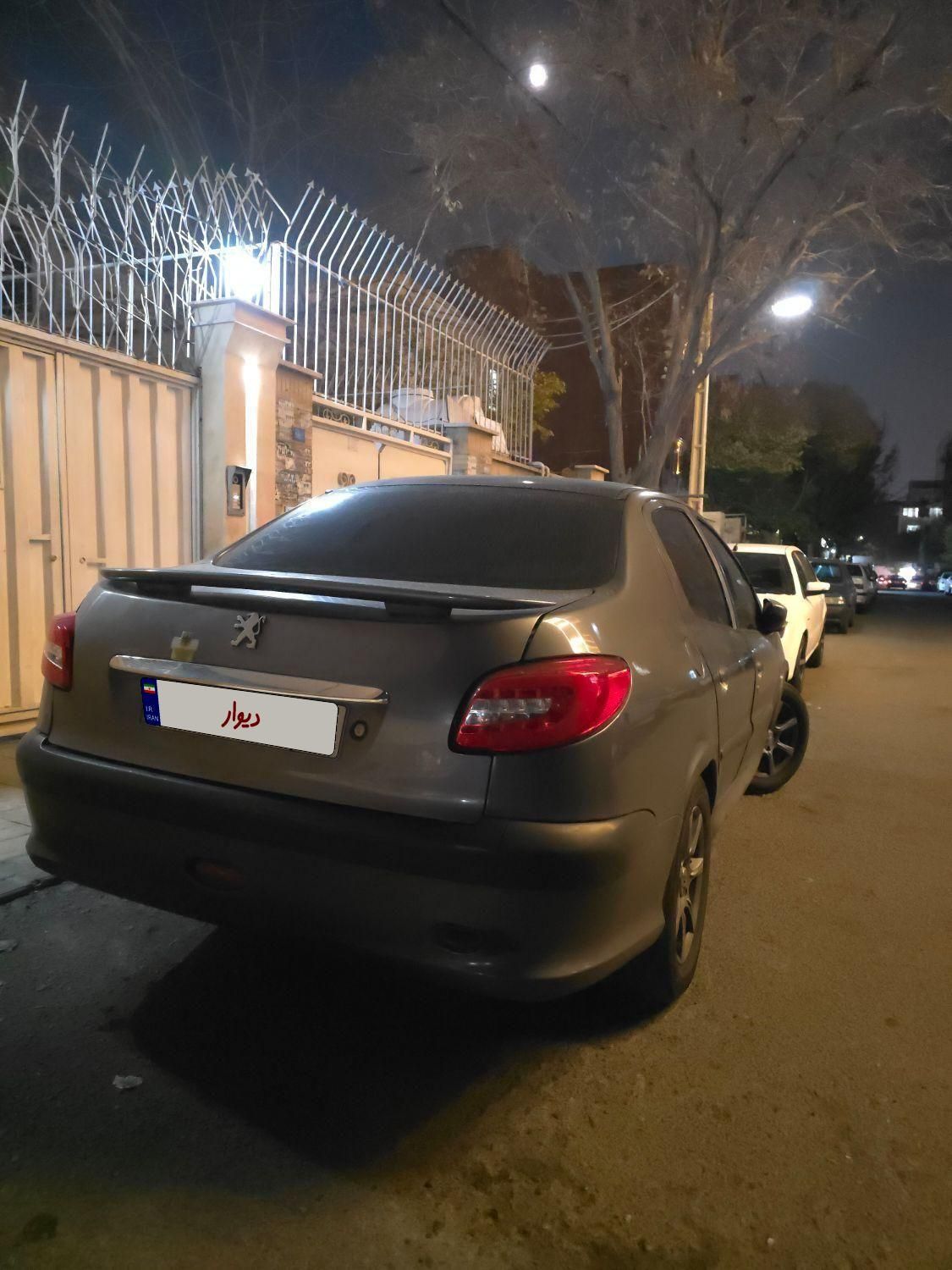 پژو ۲۰۶ صندوق دار v8 - 1390