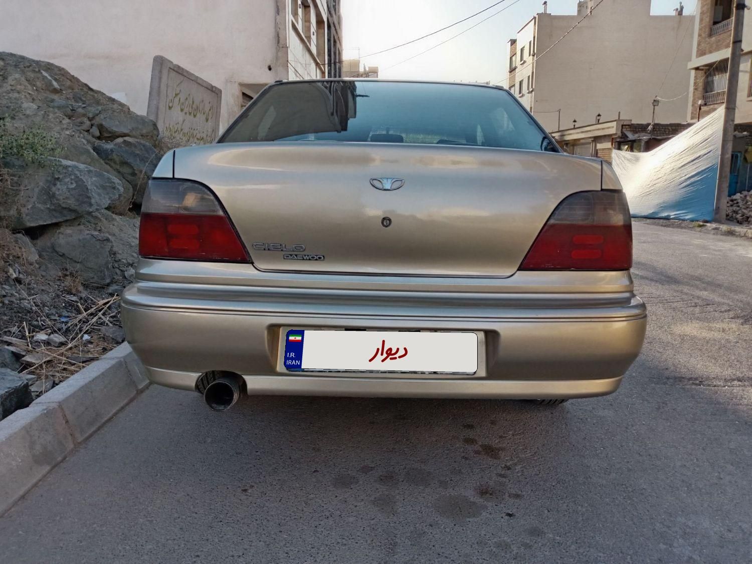 دوو سیلو سدان - 1382