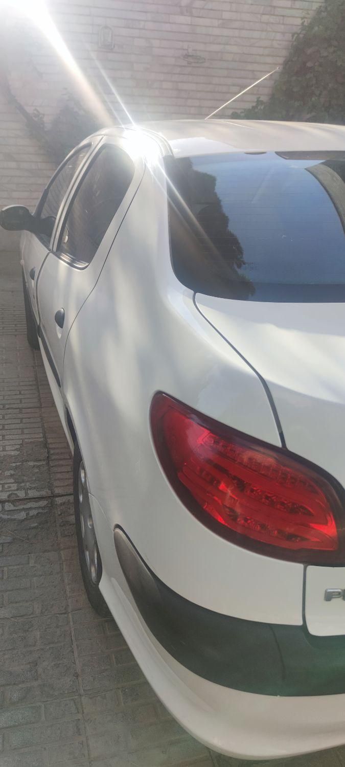 پژو ۲۰۶ صندوق دار v8 - 1395