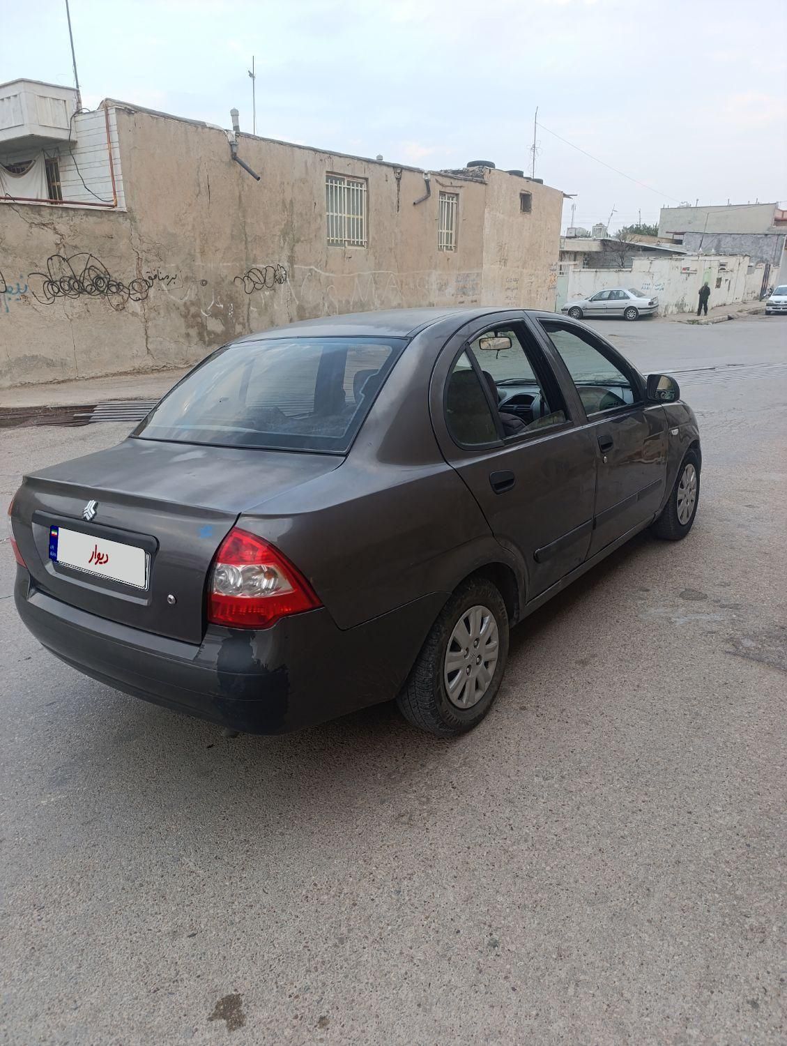 تیبا صندوق دار SX - 1390