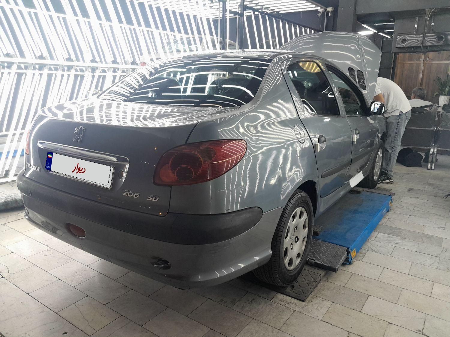 پژو ۲۰۶ صندوق دار v8 - 1395