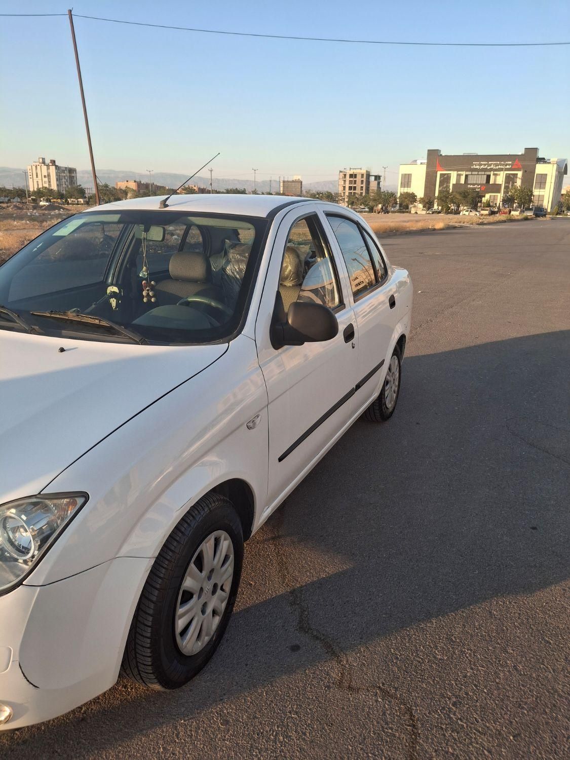 تیبا صندوق دار SX - 1401