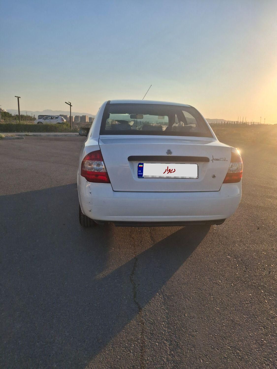 تیبا صندوق دار SX - 1401