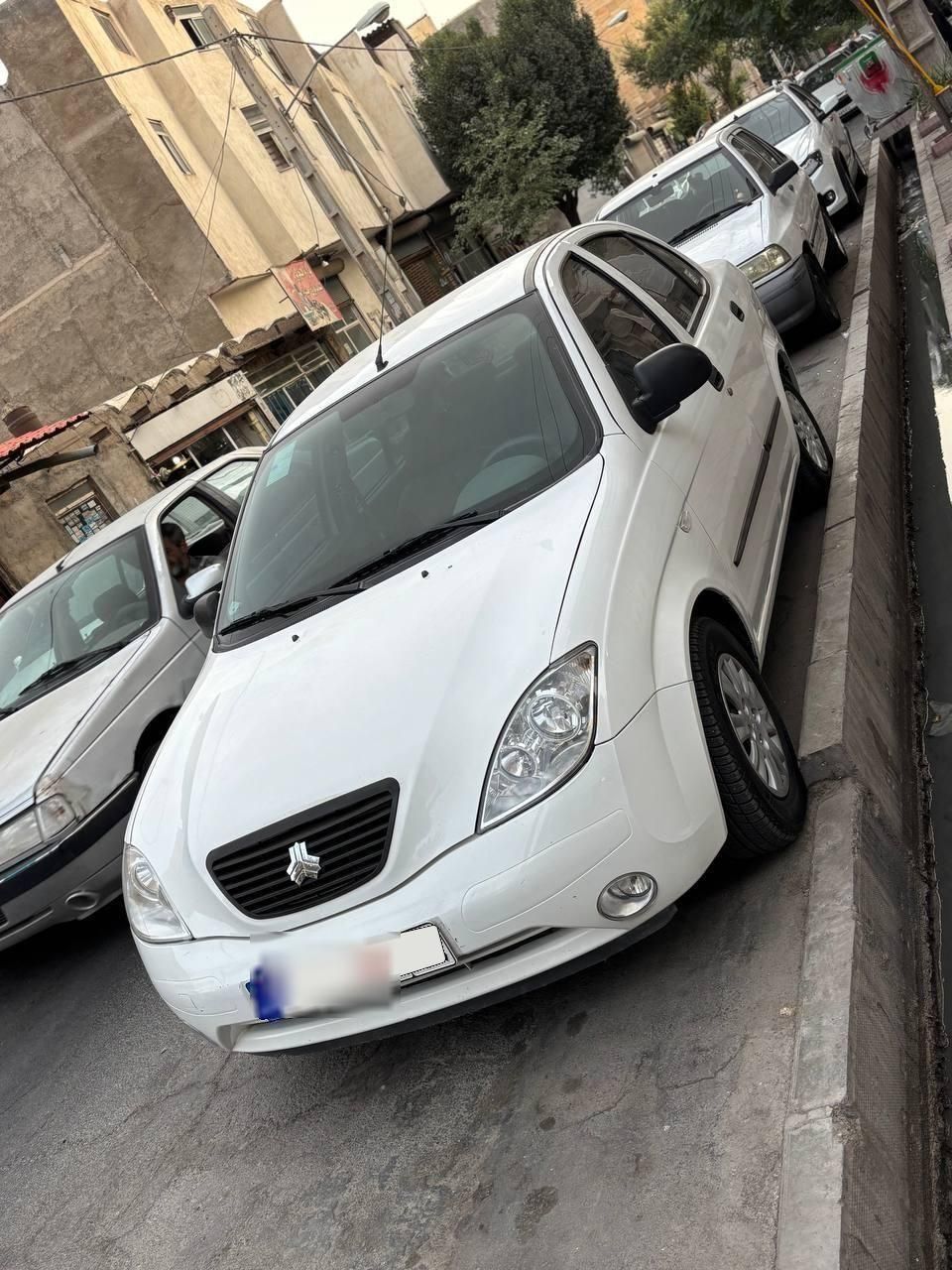 تیبا صندوق دار SX - 1400