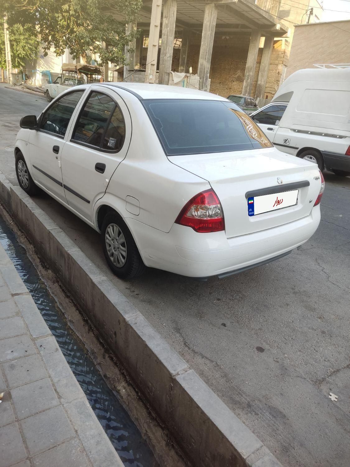 تیبا صندوق دار SX - 1400