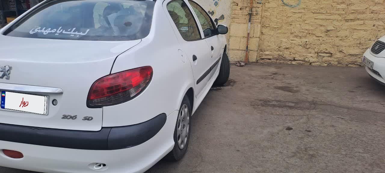 پژو ۲۰۶ صندوق دار v8 - 1391