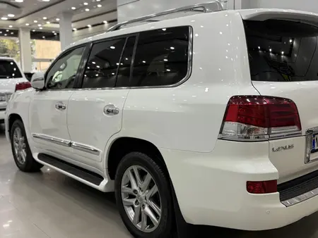 لکسوس LX 570 فول - 2013