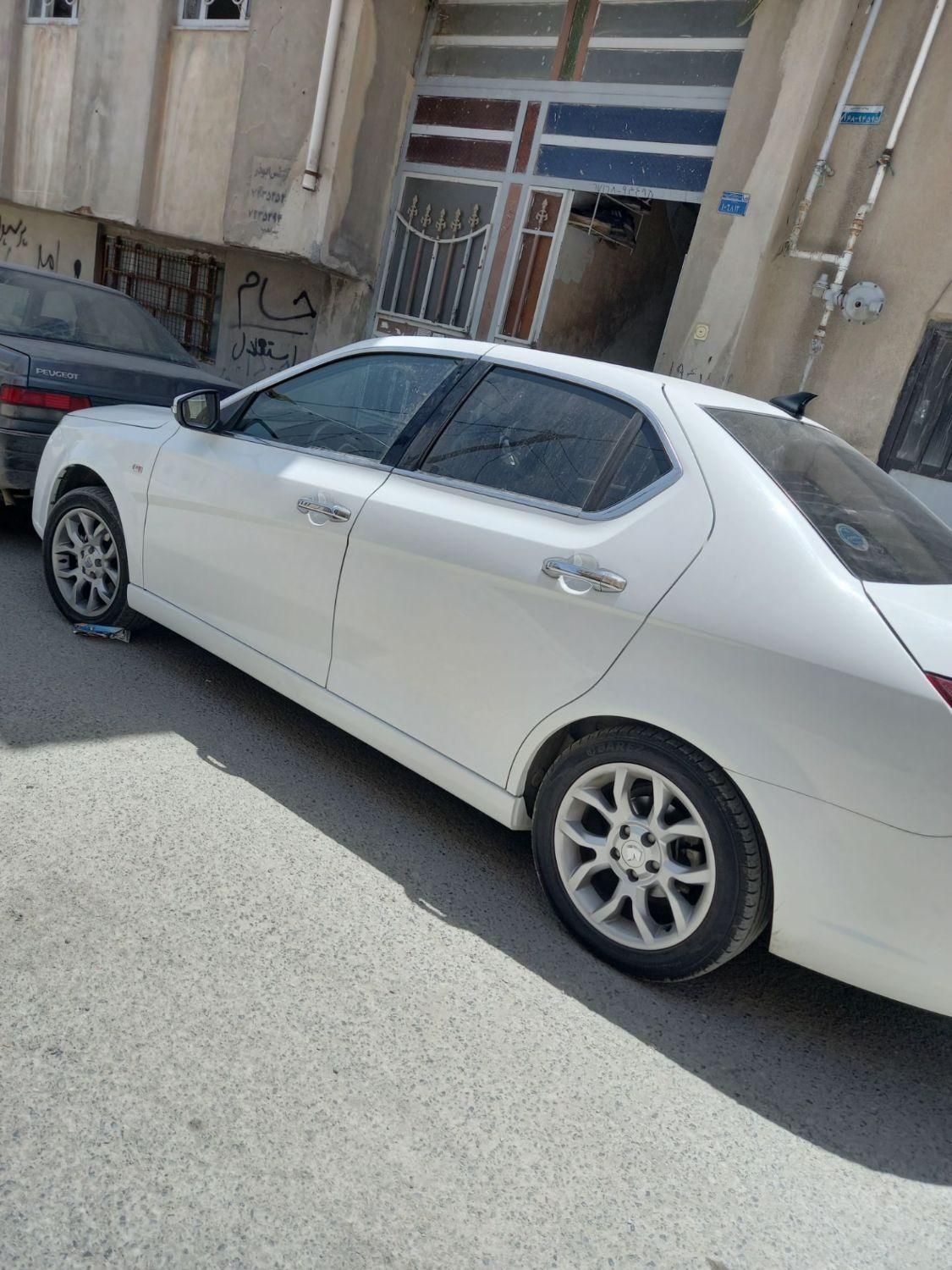 دنا پلاس توربو اتوماتیک - 1402