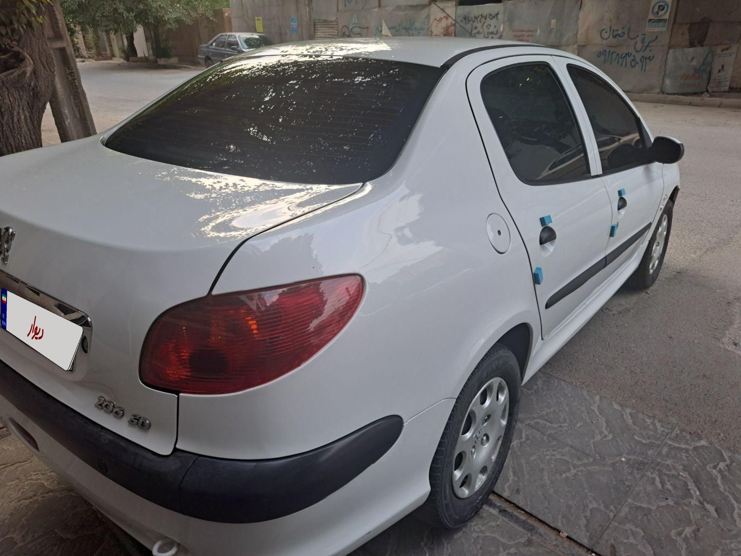 پژو ۲۰۶ صندوق دار v8 - 1397