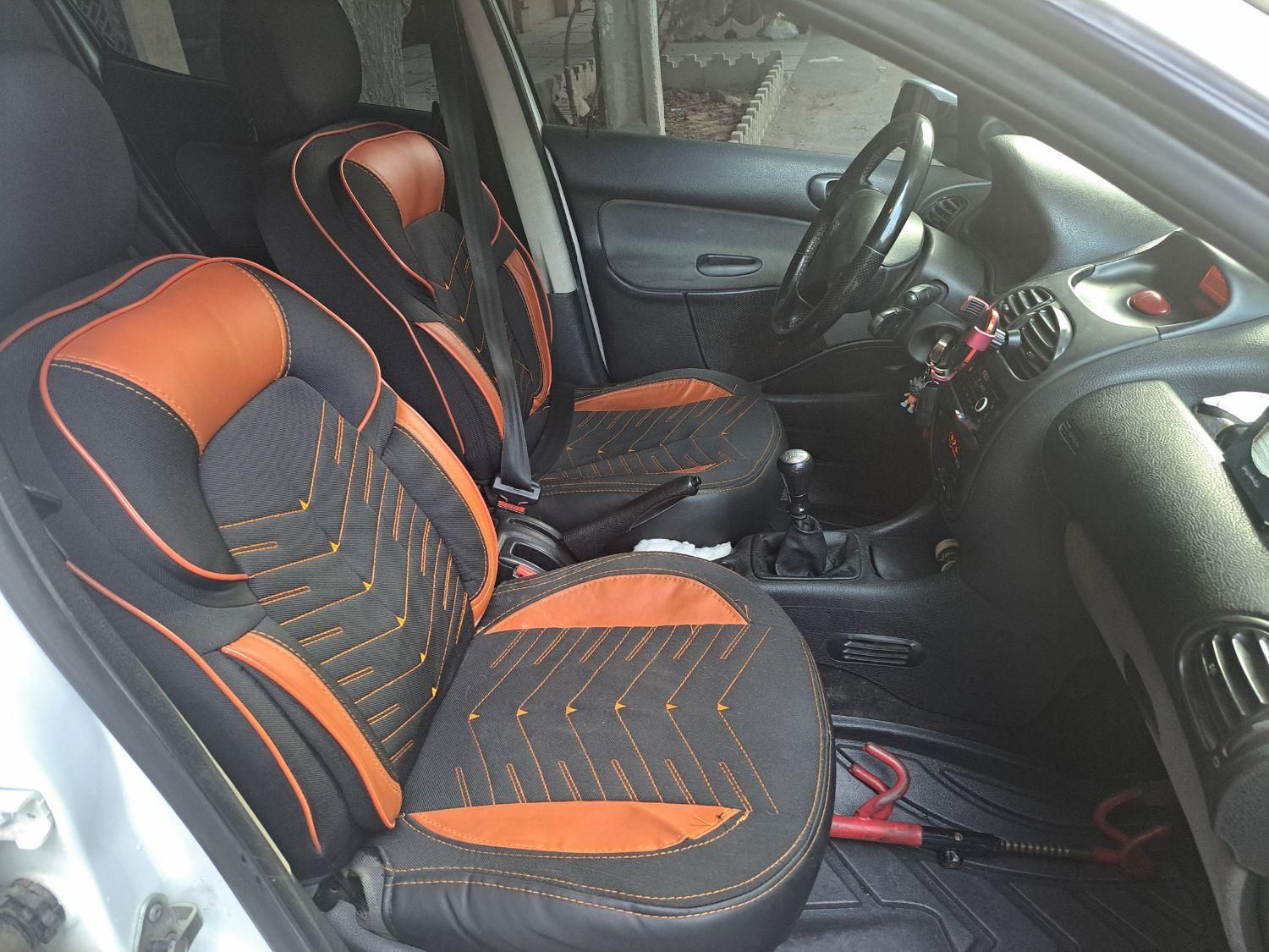 پژو ۲۰۶ صندوق دار v8 - 1397