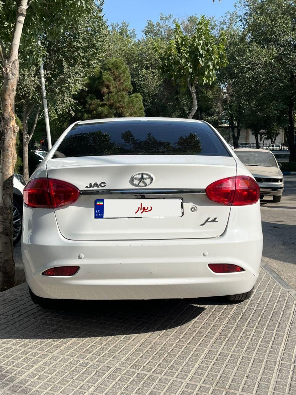 جک J4 اتوماتیک ساده - 1402