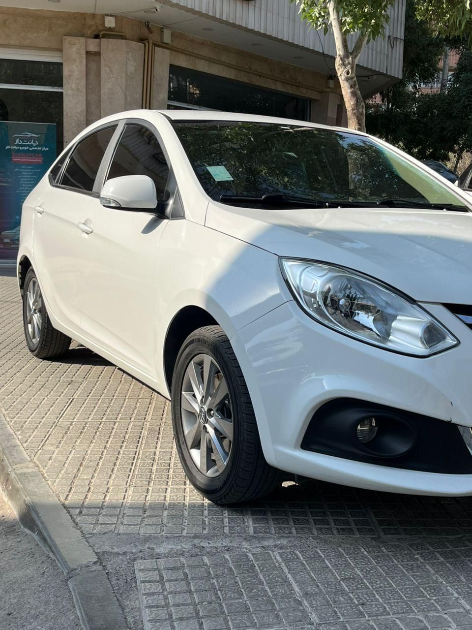 جک J4 اتوماتیک ساده - 1402