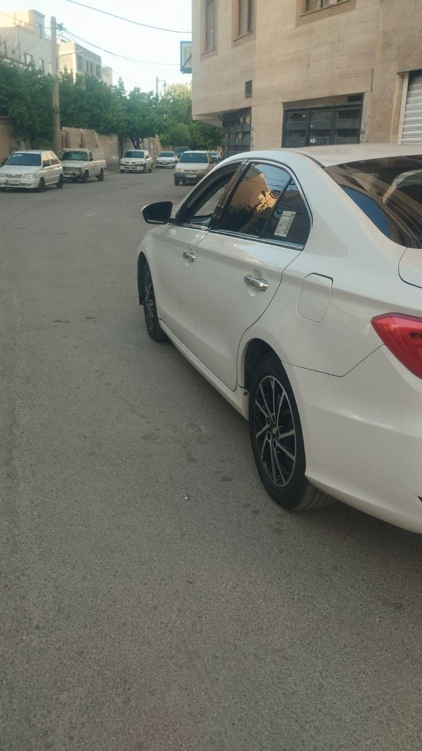 لیفان 820 اتوماتیک - 1395