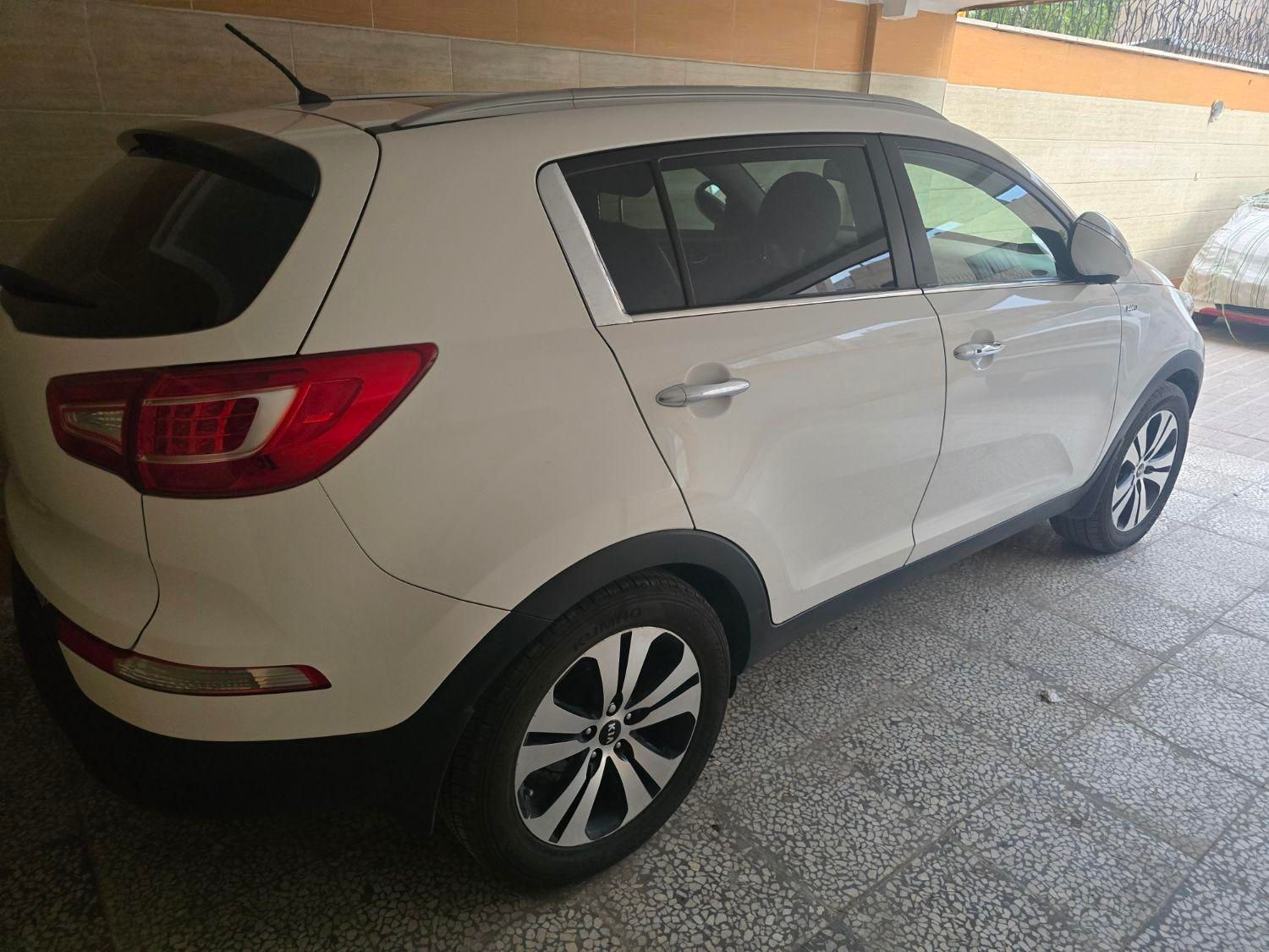 کیا اسپورتیج 4 سیلندر فول 2400cc - 2013