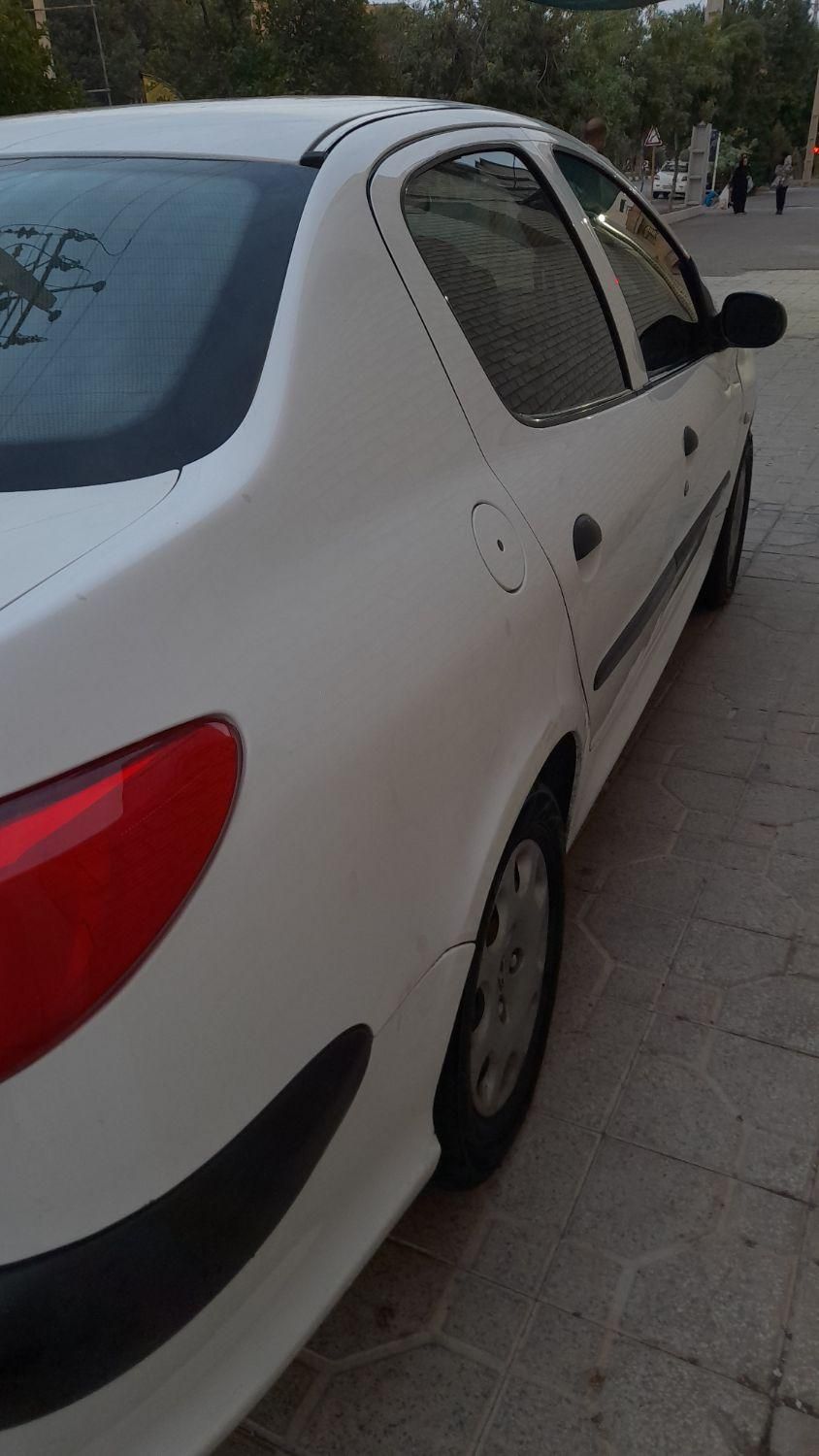 پژو ۲۰۶ صندوق دار v8 - 1391