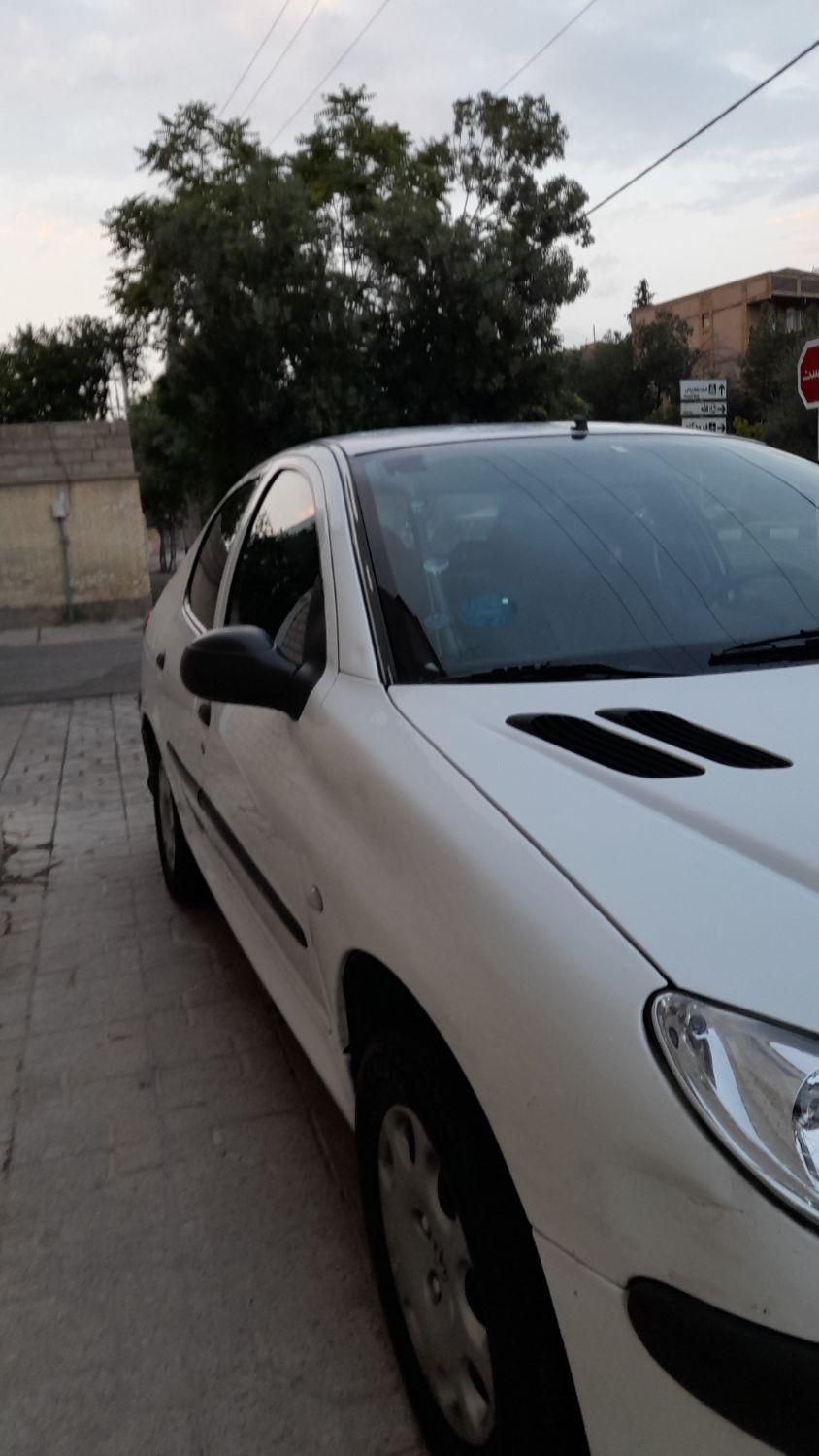 پژو ۲۰۶ صندوق دار v8 - 1391