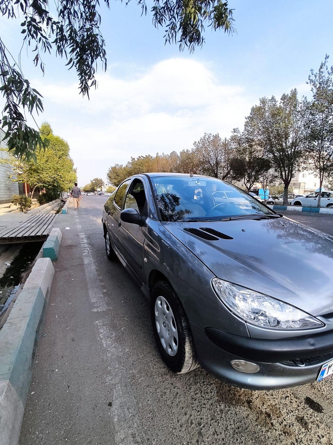 پژو ۲۰۶ صندوق دار v8 - 1392