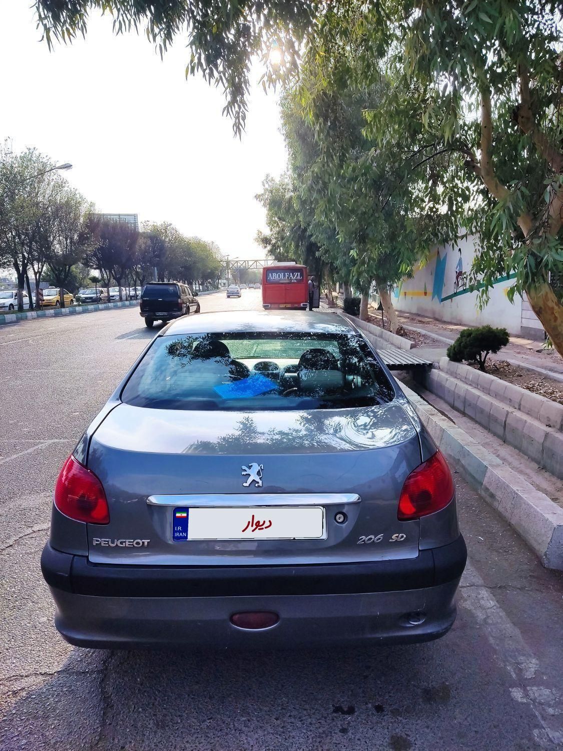پژو ۲۰۶ صندوق دار v8 - 1392