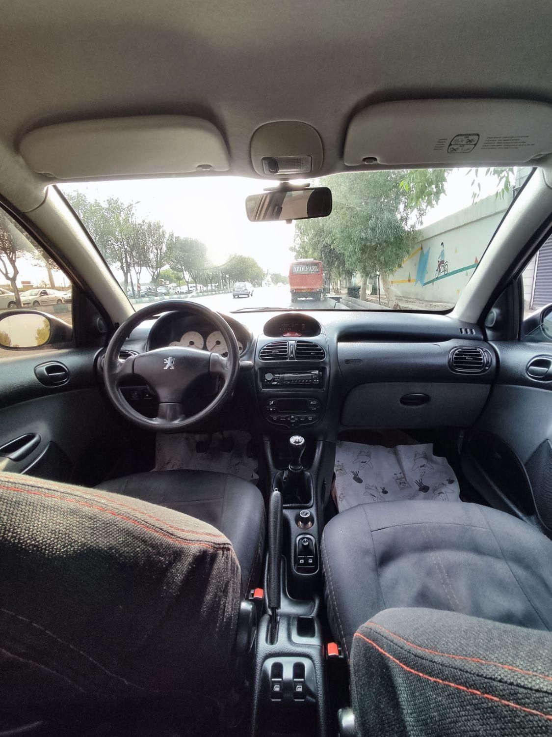 پژو ۲۰۶ صندوق دار v8 - 1392