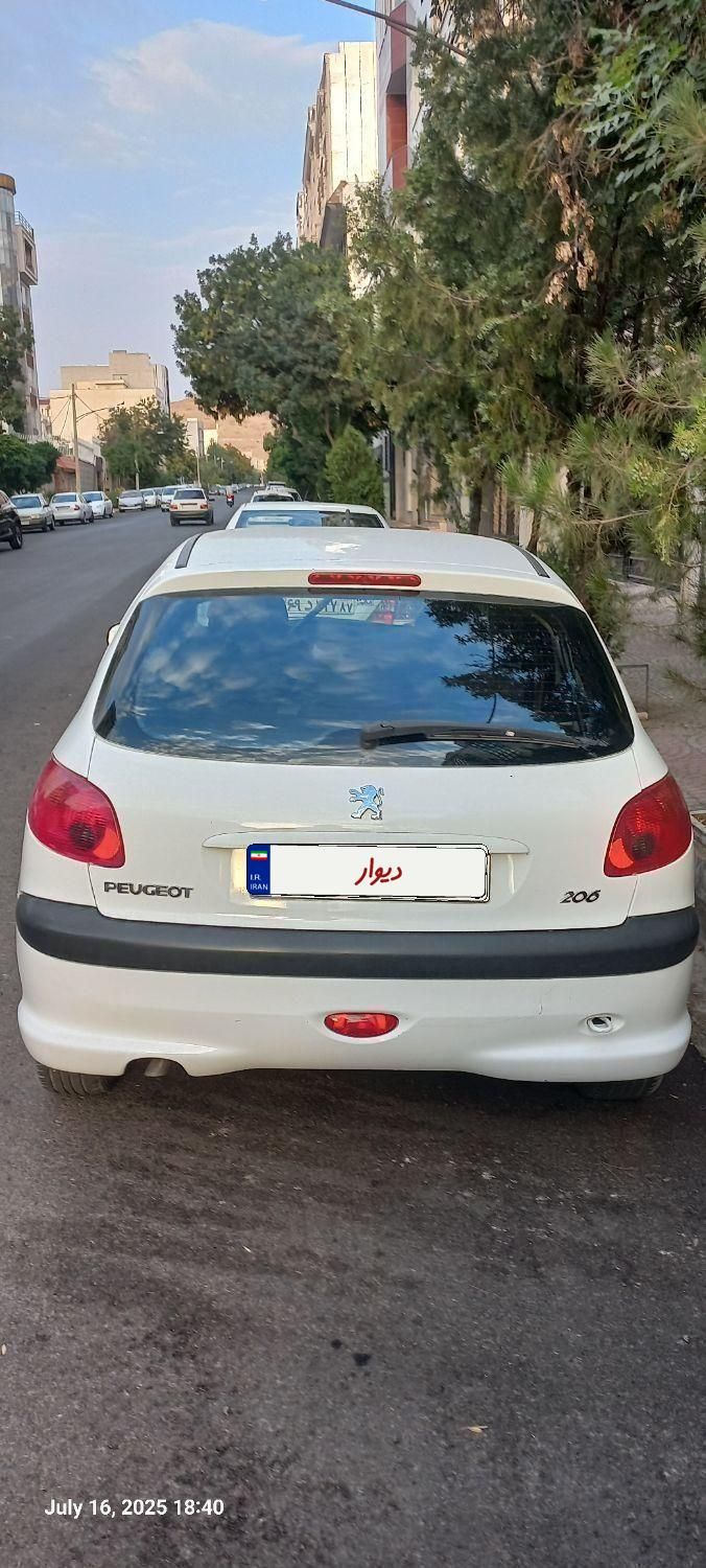 پژو 206 تیپ 3 - 1401