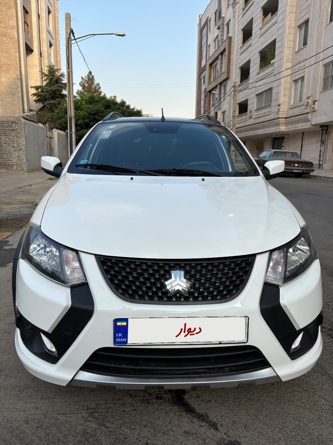 خودرو کوییک، R آگهی ann_19326241